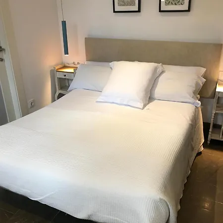 Urban House Siurot 33 Alojamento de Acomodação e Pequeno-almoço 2*