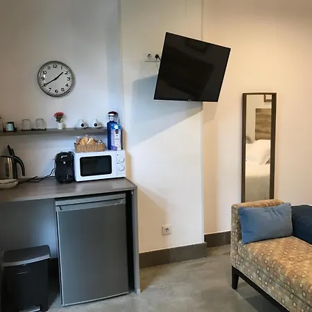 Alojamento de Acomodação e Pequeno-almoço Urban House Siurot 33 2*