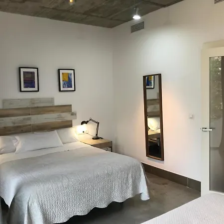 Alojamento de Acomodação e Pequeno-almoço Urban House Siurot 33 2*