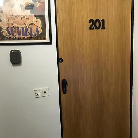 Urban House Siurot 33 Alojamento de Acomodação e Pequeno-almoço 2*