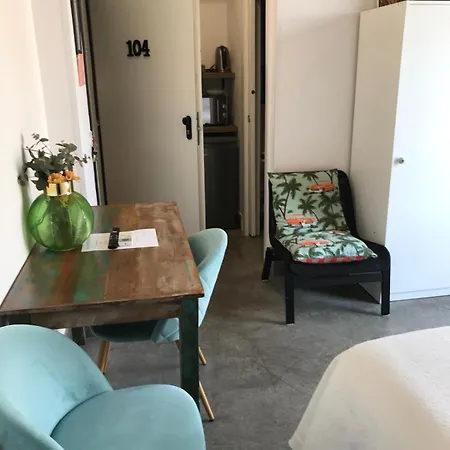 Urban House Siurot 33 Alojamento de Acomodação e Pequeno-almoço 2*