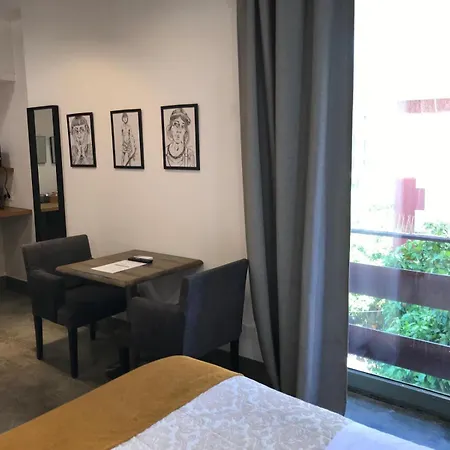 Alojamento de Acomodação e Pequeno-almoço Urban House Siurot 33