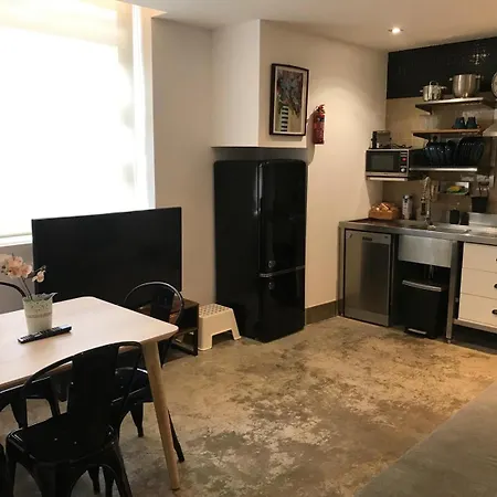 Urban House Siurot 33 Bed & Breakfast