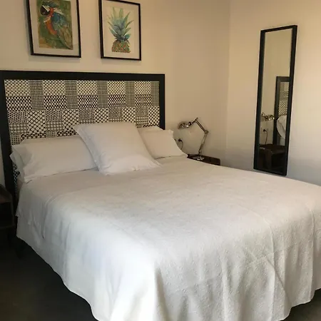 Urban House Siurot 33 Bed & Breakfast